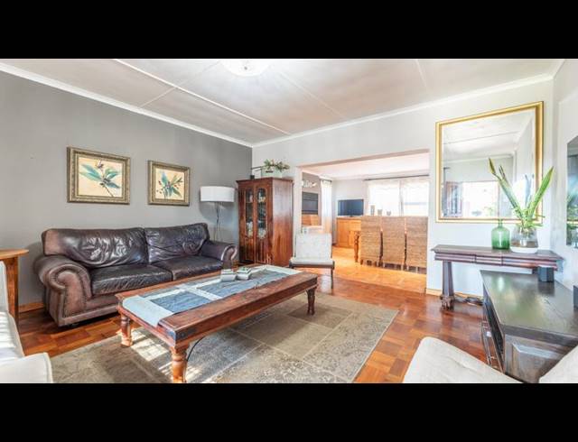 3 BEDROOM HOUSE FOR SALE IN OAKDALE
